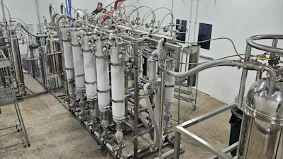 Illuminated Extractors Extractors