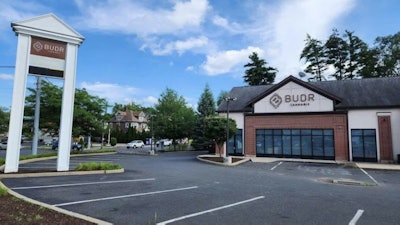 Budr Parking Lot Edited 768x574 683f197dd7b9b