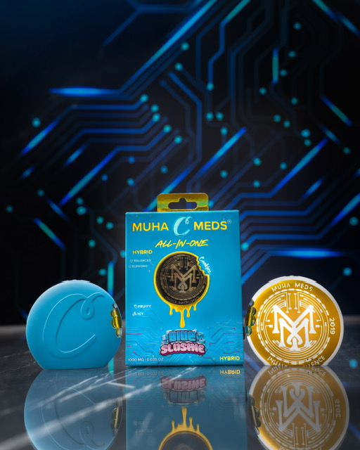 The Muha Meds x Cookies Collab 2G disposable is a co-branded, cookie-shaped piece of hardware.