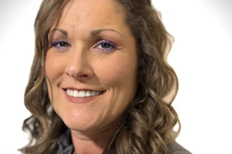 Headshot Nikki Sasher 2025