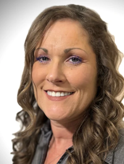 Headshot Nikki Sasher 2025
